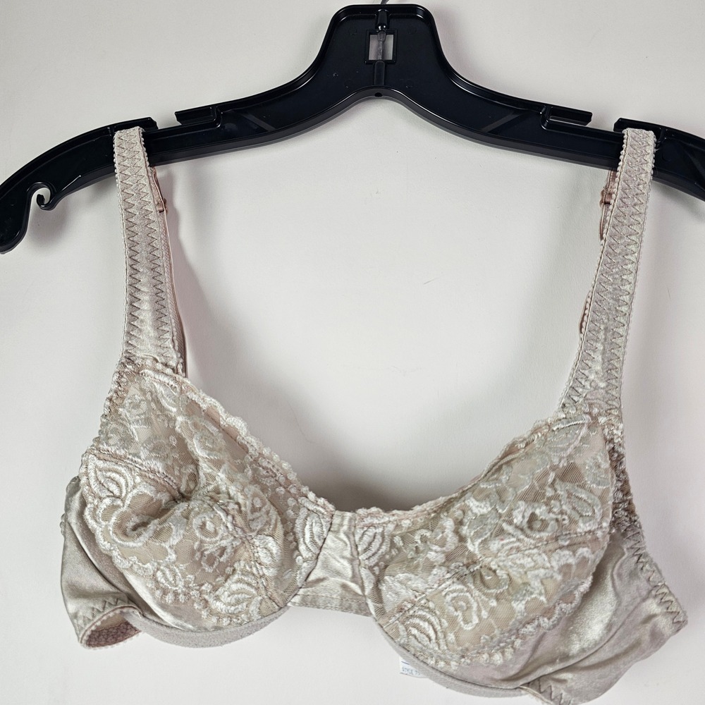 Vassarette VTG Champagne Beige Floral Lace Underwire Bra 34B Style 75-014